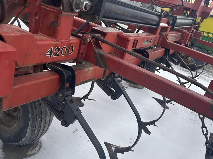 case-ih-4200-image-7