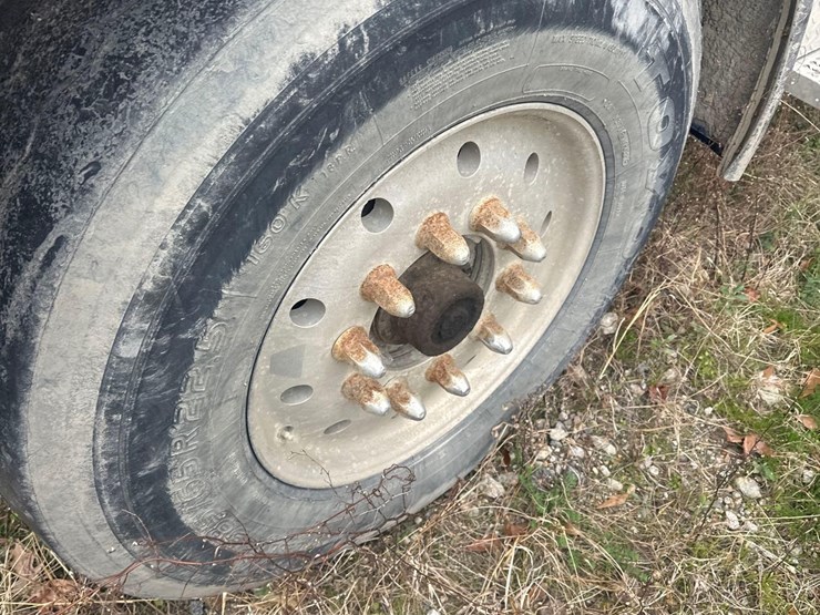 2007-peterbilt-357-image-12