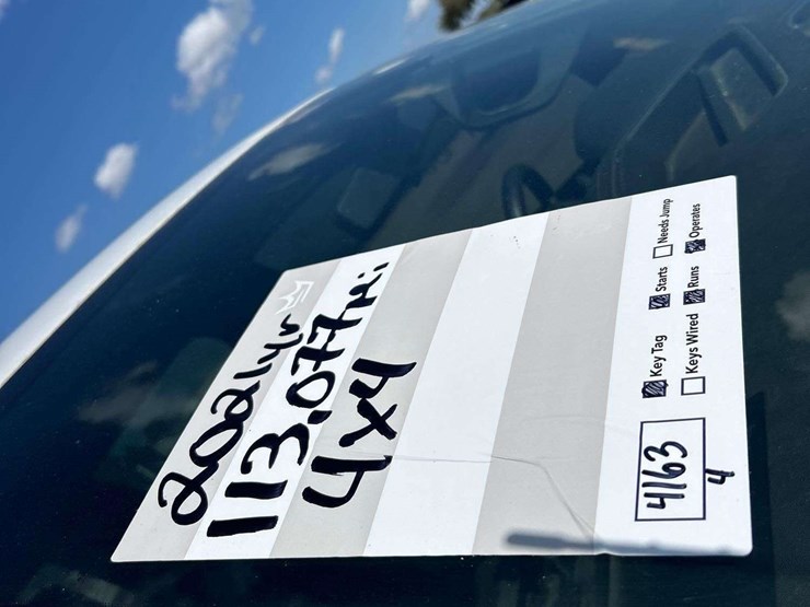 2021-chevrolet-silverado-2500hd-image-22