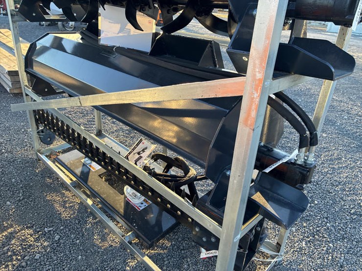 #115394-•-wolverine-mt-tiller-image-4