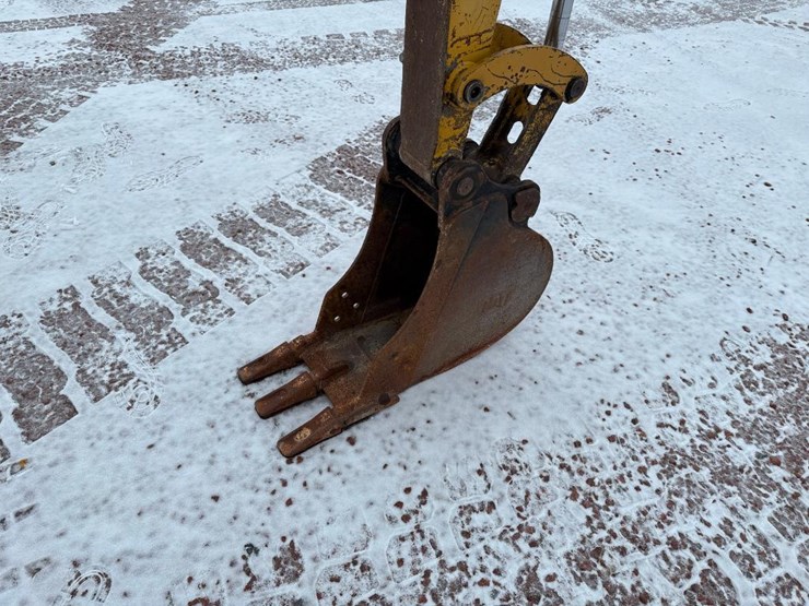 caterpillar-303cr-image-32