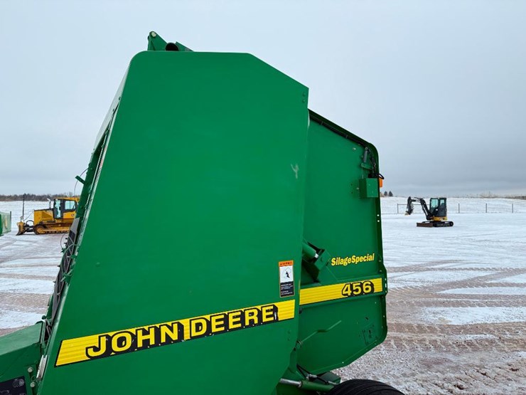 john-deere-456-image-9