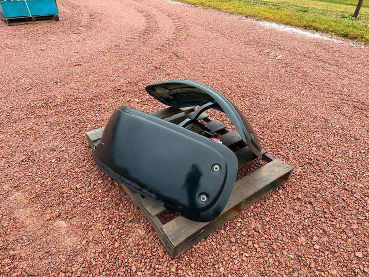 #38-•-lot-38-image-1