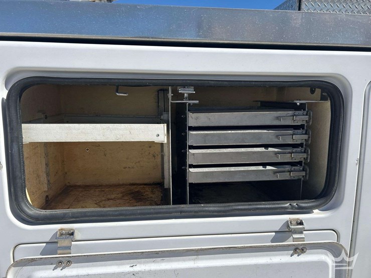 2012-altec-at200a-image-28