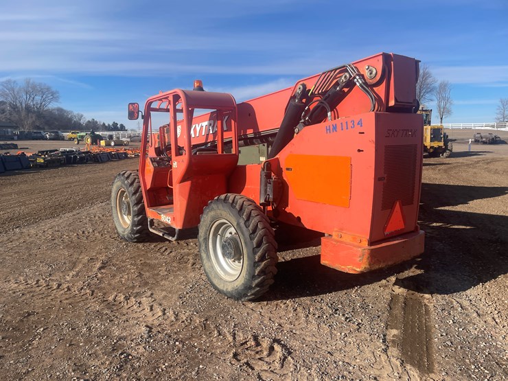 2005-sky-trak-8042-image-2