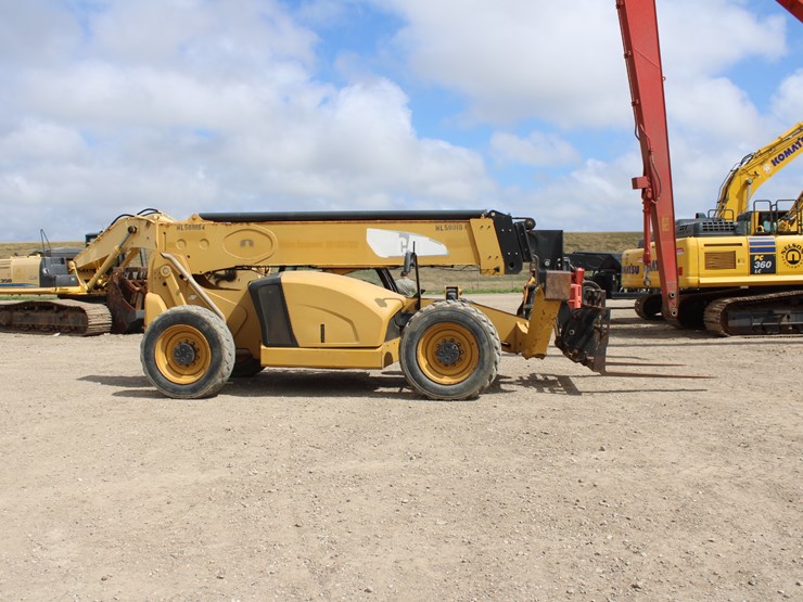 2015-caterpillar-tl1055-image-1