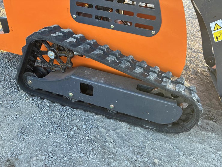 #115380-•-mini-skidsteer-ldr-image-7
