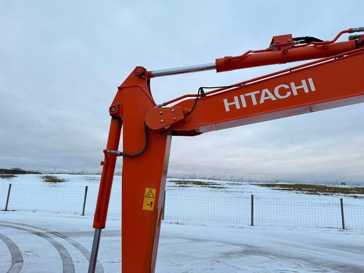 hitachi-zx75us-5-image-36