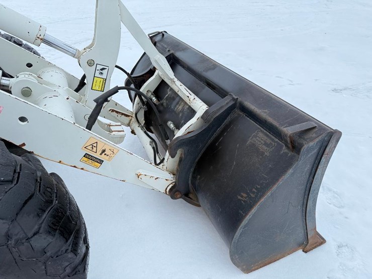 2013-takeuchi-tw50-image-35