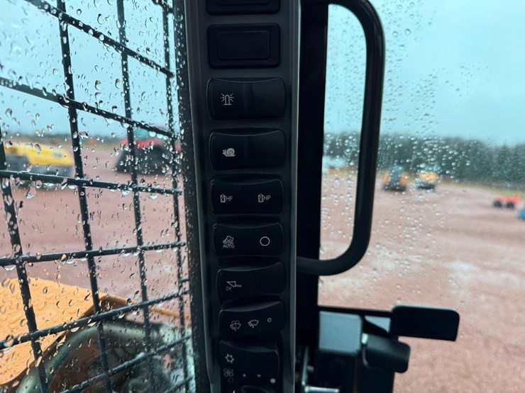 case-tr340b-image-36