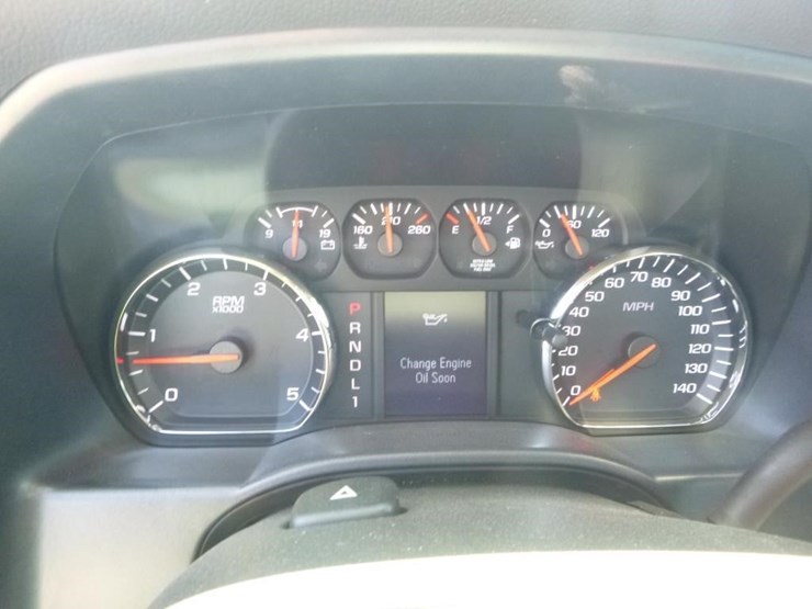 2023-chevrolet-silverado-5500hd-image-15