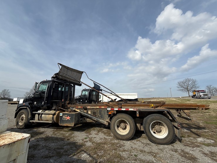 2018-western-star-4700sb-image-8