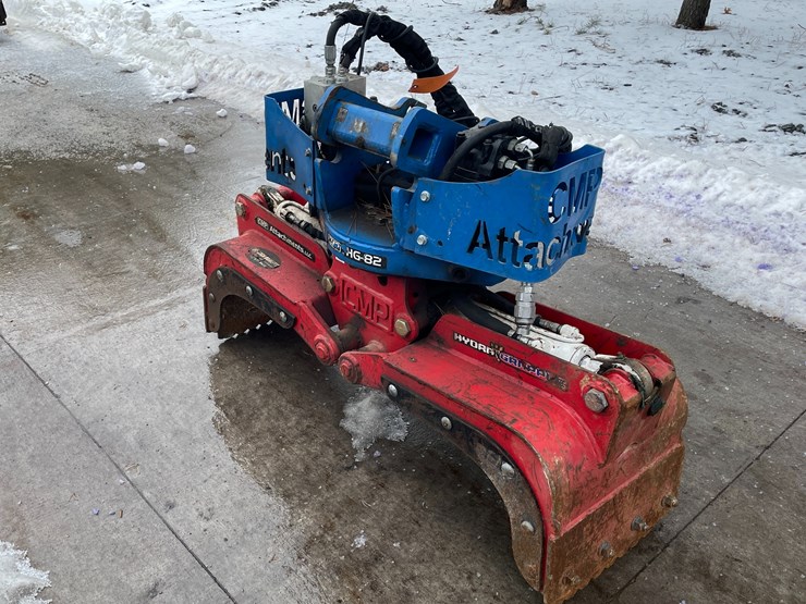 #164-•-cmp-hg-82-mini-excavator-rotating-clam-image-2