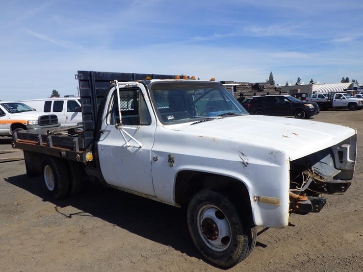 1983-chevrolet-c30-image-2