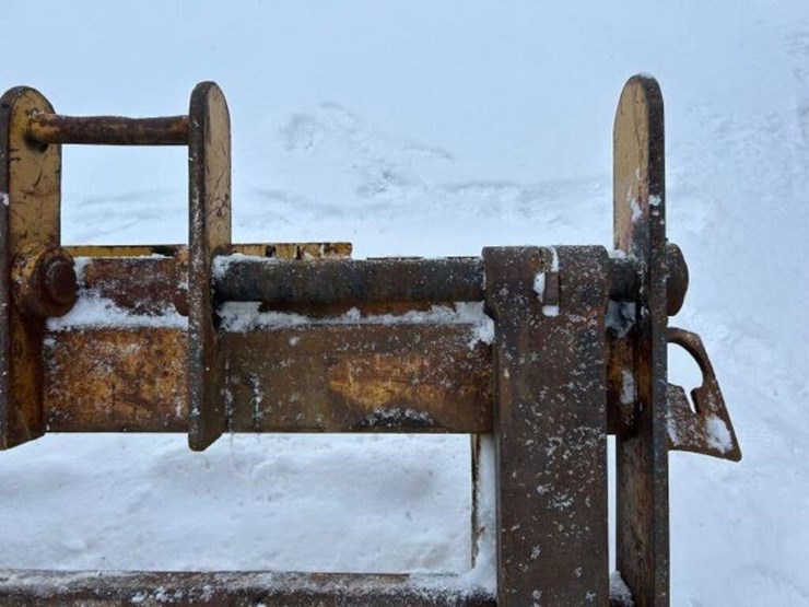 60-in.-wheel-loader-forks-image-17