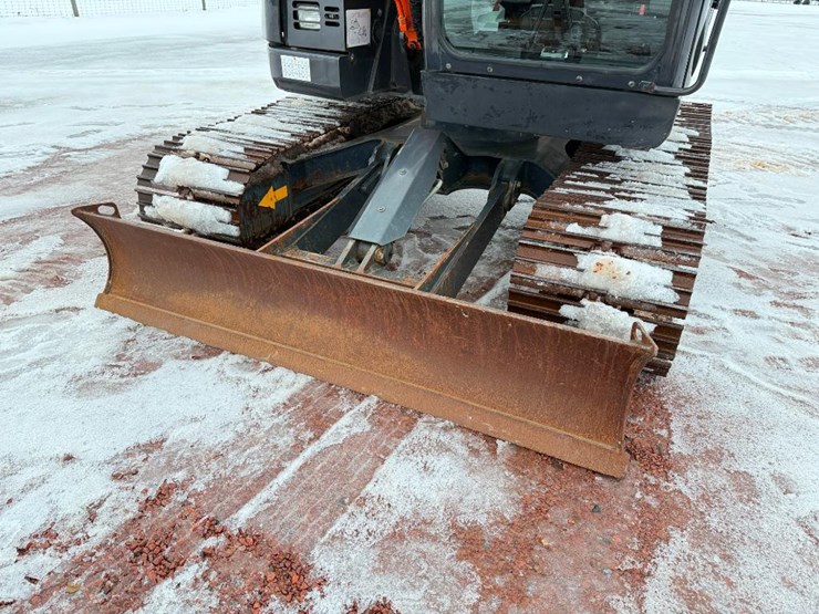 hitachi-zx75us-5-image-25