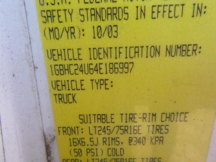 2004-chevrolet-2500-image-19