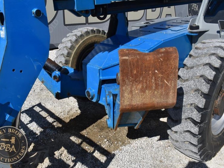 2007-genie-gth1056-image-14