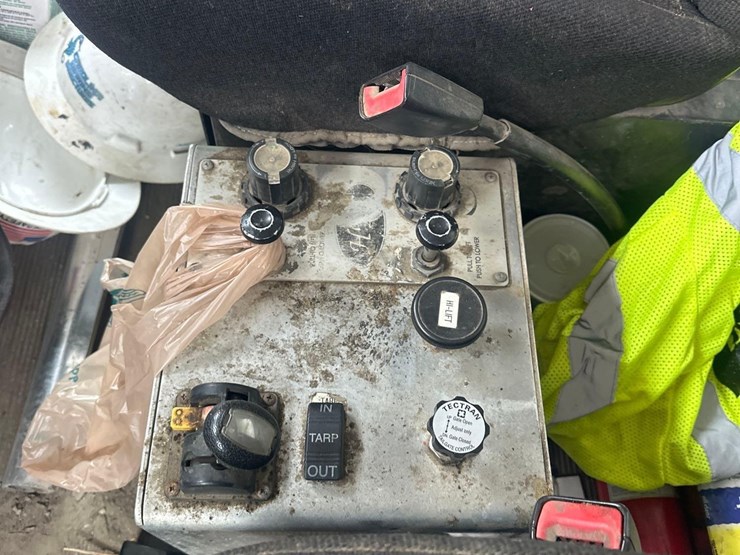 2015-kenworth-t370-image-18