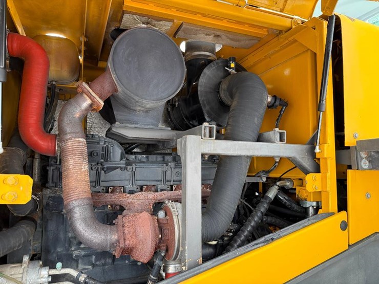 2015-sdlg-lg958l-image-49