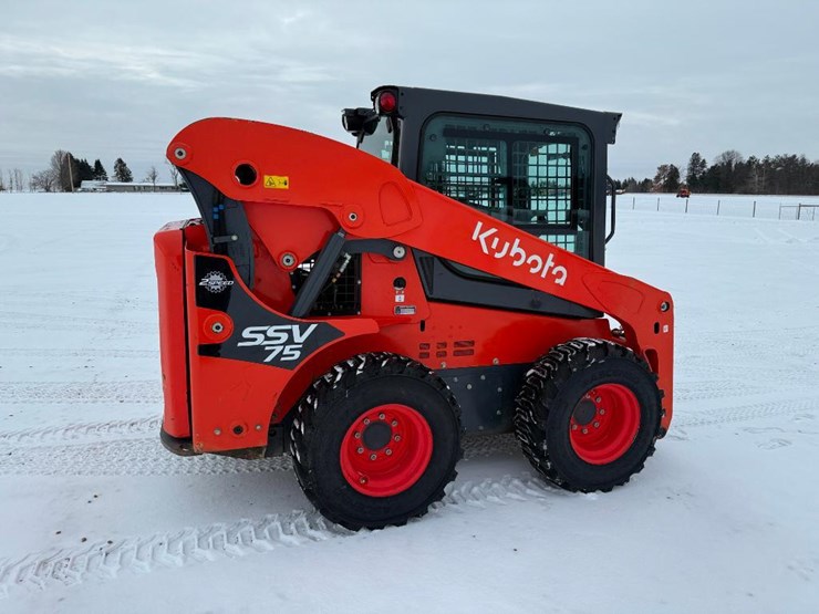 kubota-ssv75-image-4