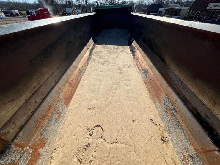 2022-clement-dump-trailer-image-19