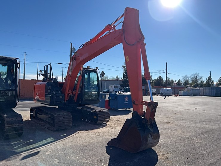 2017-hitachi-zx120-6-image-3