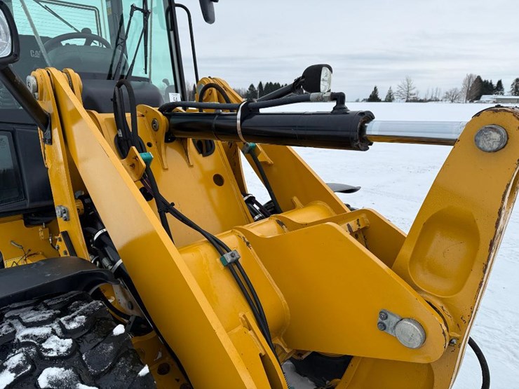 caterpillar-906m-image-42