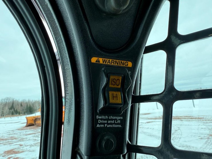 2018-bobcat-s770-image-31