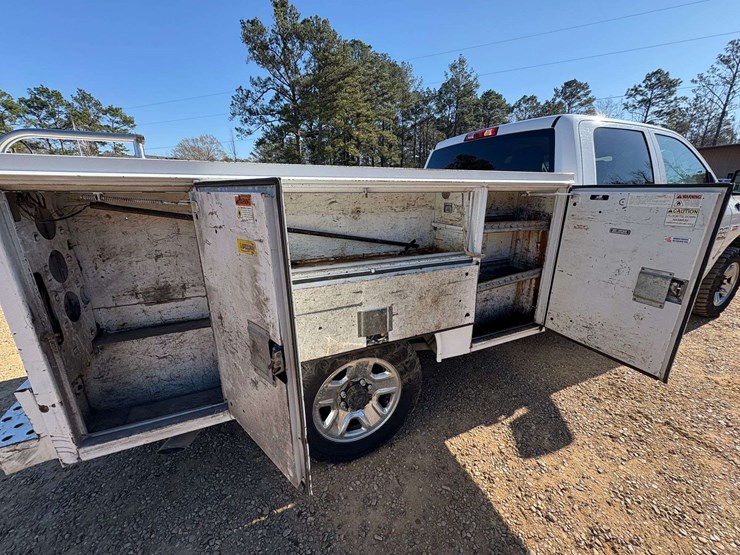 2018-dodge-ram-2500-image-21