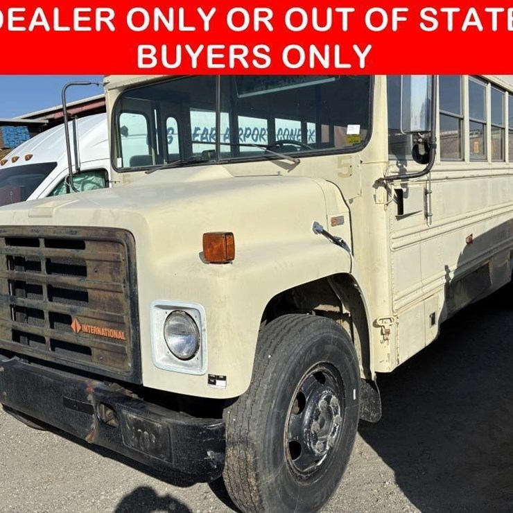 1987 INTERNATIONAL S1700