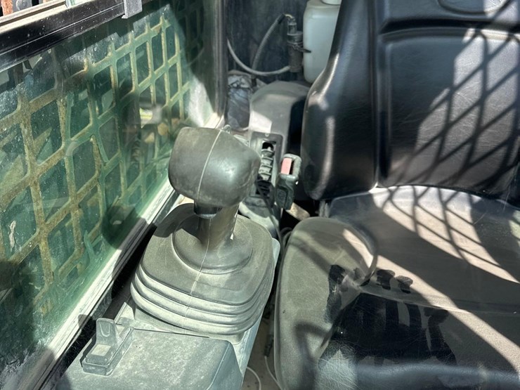 2017-john-deere-318-image-15