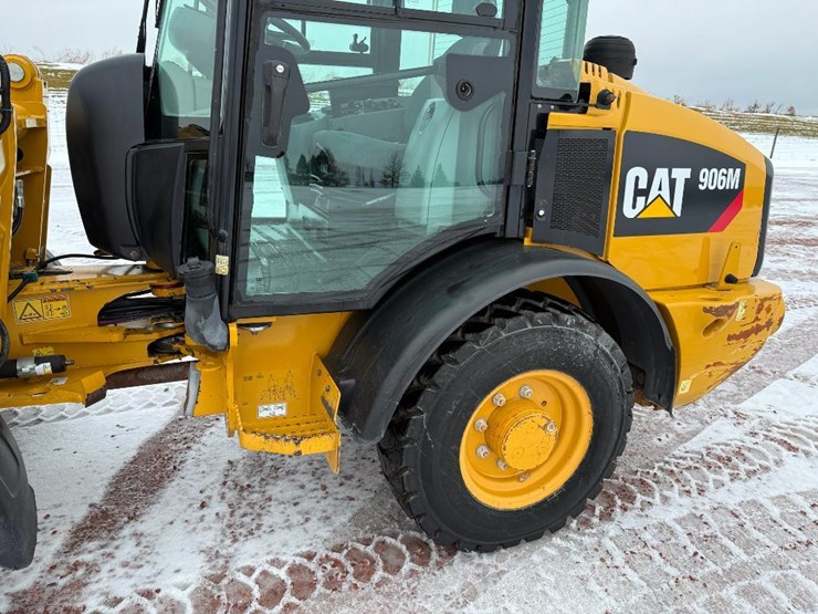 caterpillar-906m-image-16