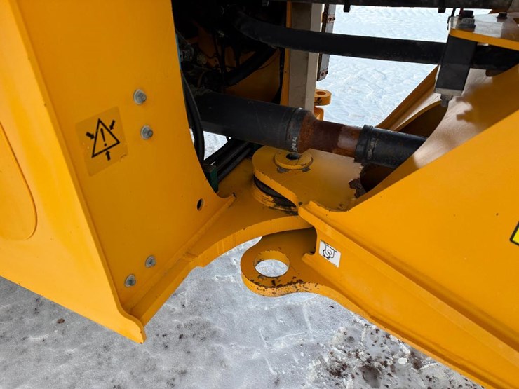 2015-volvo-l90g-image-37