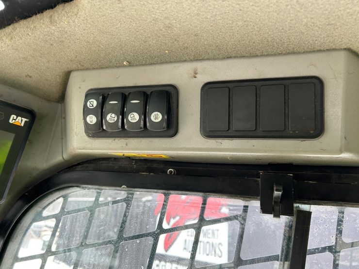 caterpillar-289d-image-22