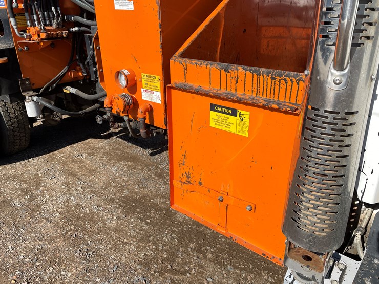 #1465-•-2013-freightliner-asphalt-truck-(has-mn-title)-image-49