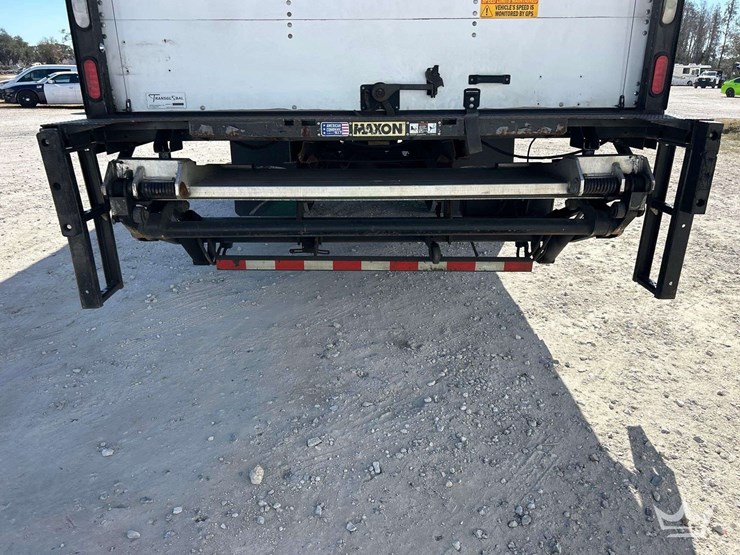 2018-international-durastar-4300-image-23