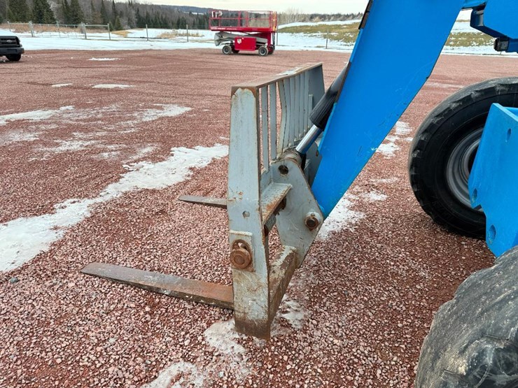 2006-deere-tires-image-27