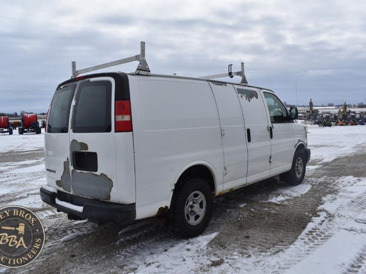 2008-chevrolet-express-1500-image-14