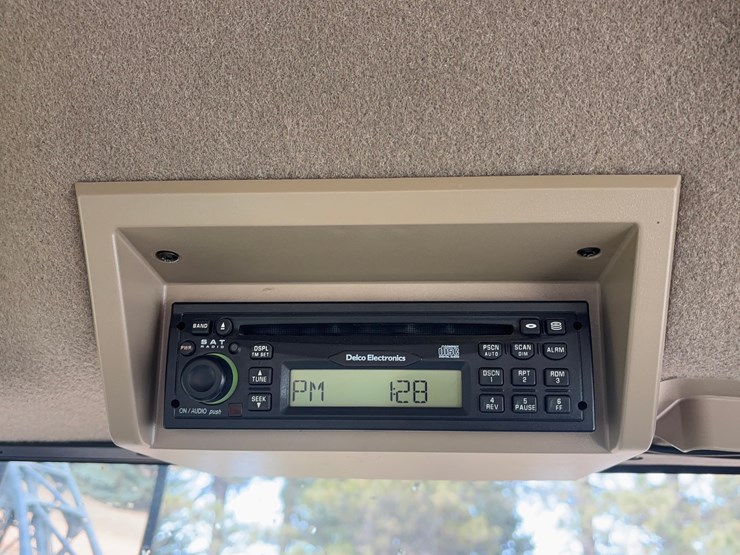 2005-john-deere-4920-image-34