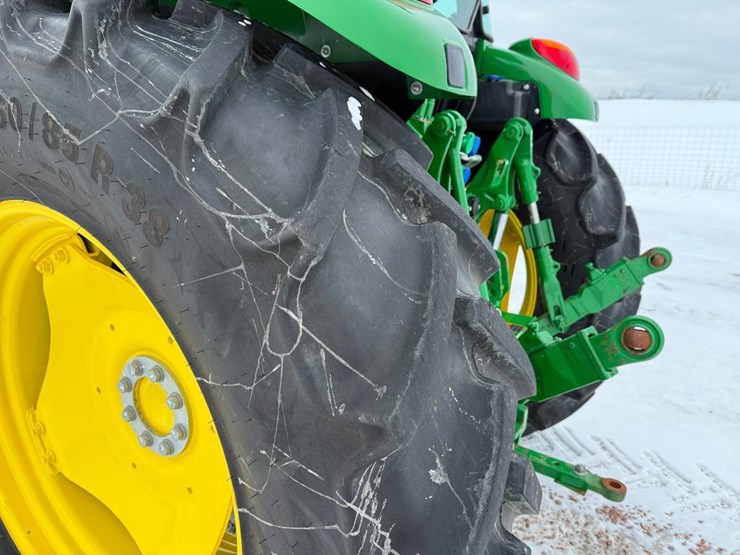 john-deere-6105e-image-8