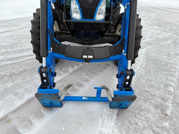new-holland-t4030-image-33