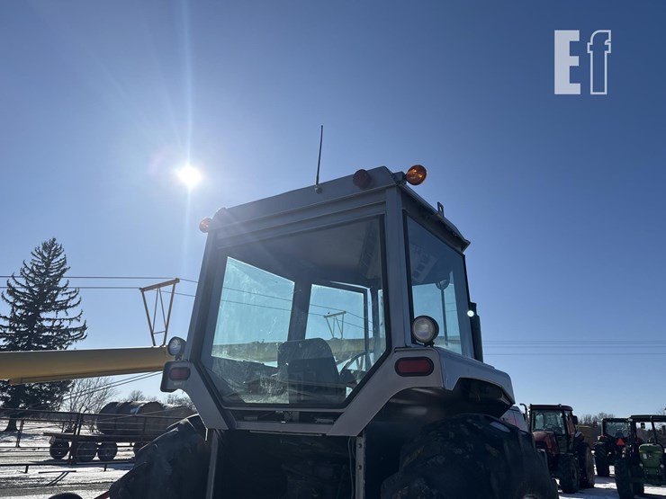 white-2-105-image-11