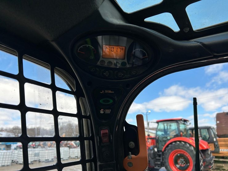 2018-bobcat-s650-image-25