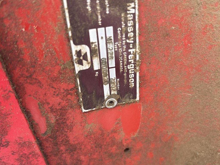 massey-ferguson-228-image-6