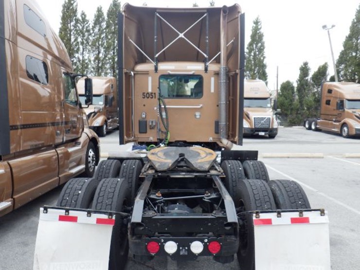 2022-kenworth-t680-image-9