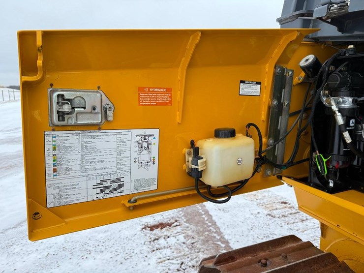 deere-650k-xlt-image-31