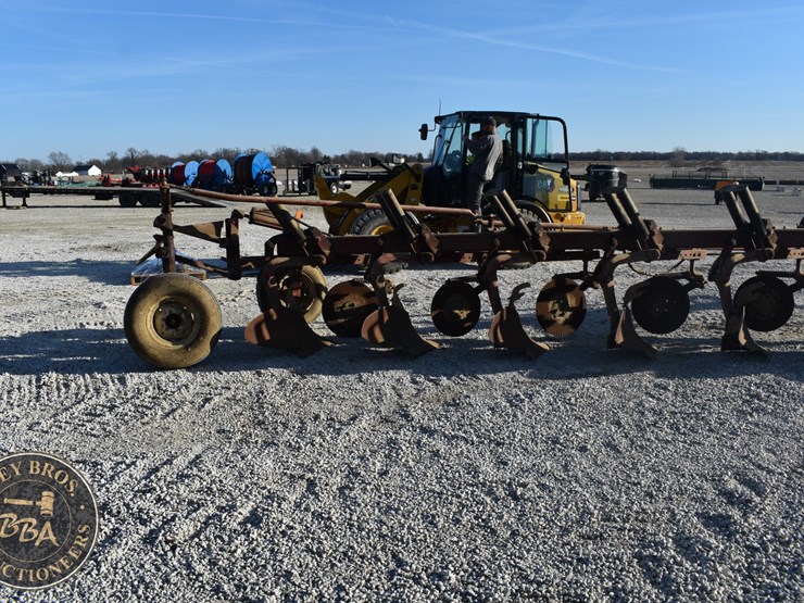 international-7-image-5