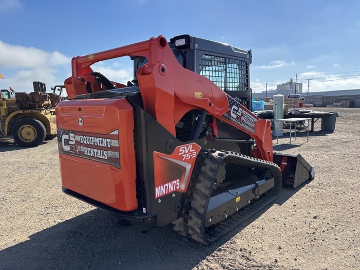 2024-kubota-svl75-3-image-3