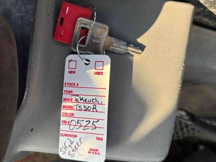 2014-takeuchi-ts50r-image-30